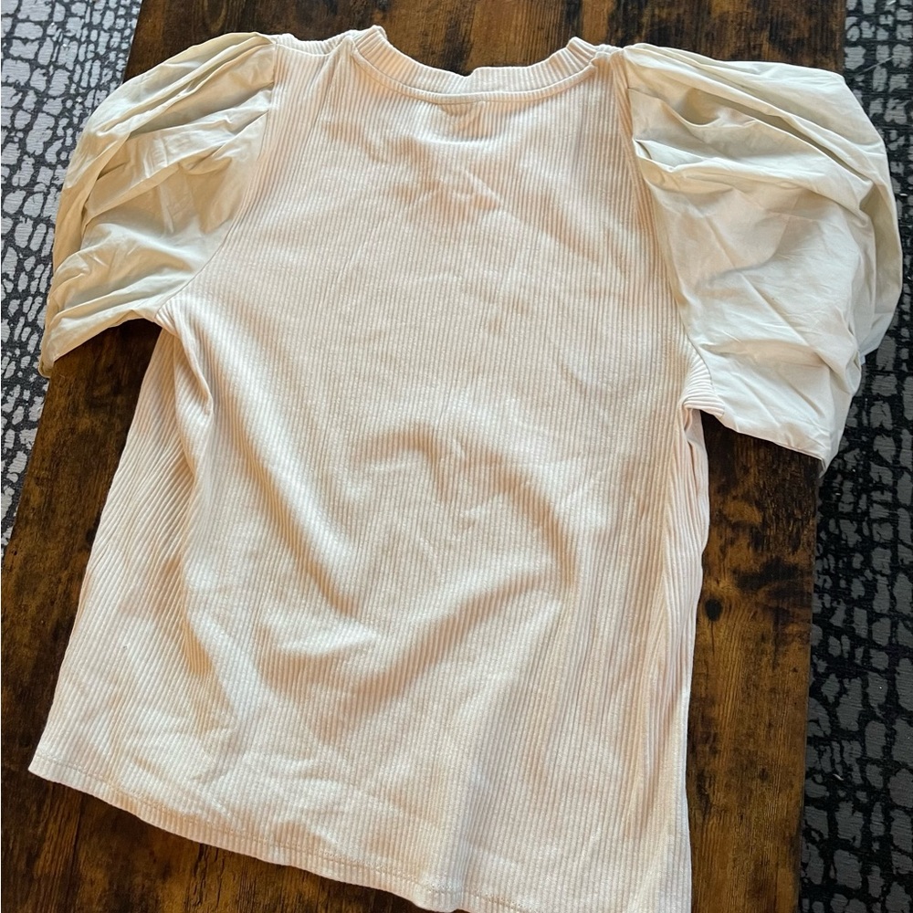 Knit puff sleeve blouse
